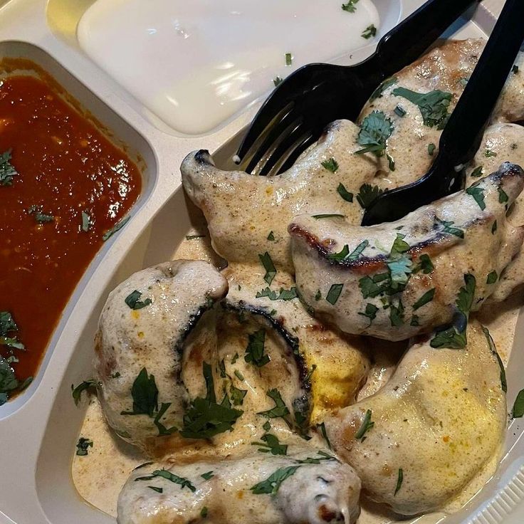 Creamy Afghani Momos served in Delhi NCR